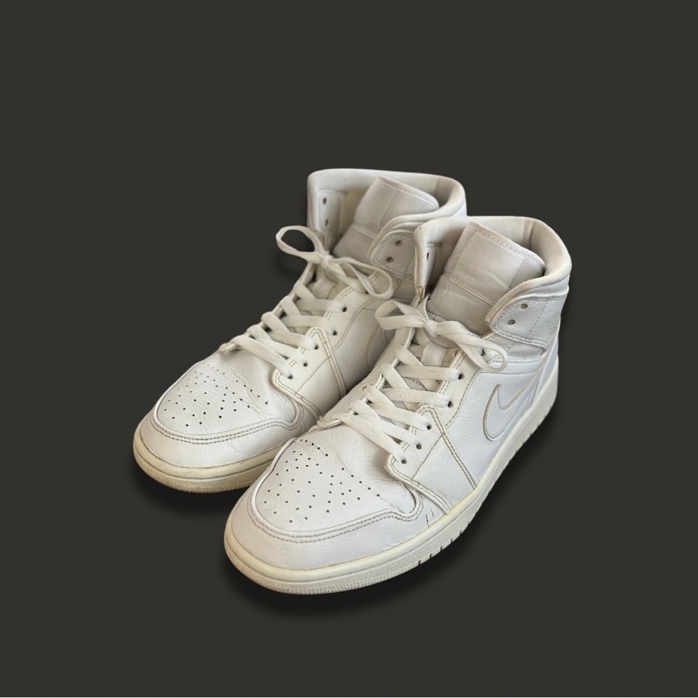 Nike Air Jordan 1 Mid – Men’s Size 10 – Classic White Leather